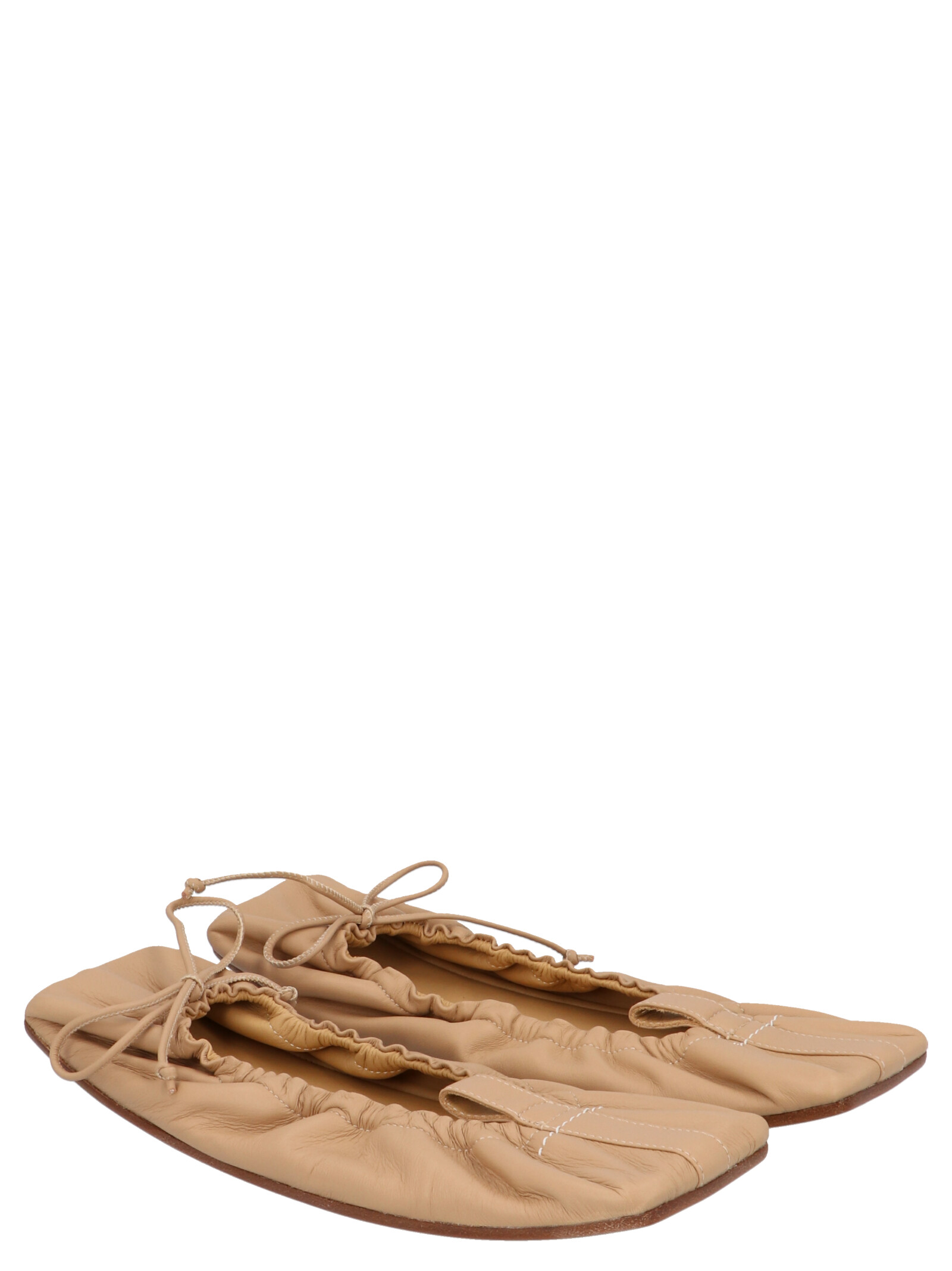 Back to front ballet flats